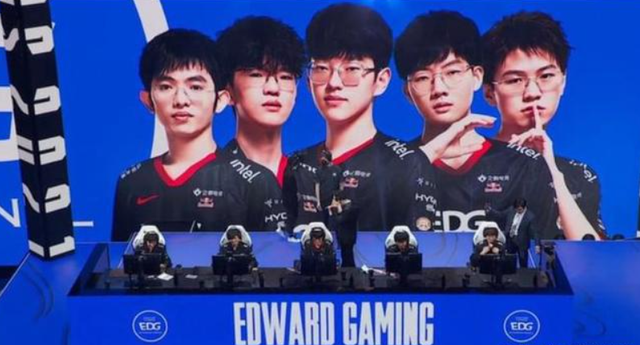 对他寄予厚 对他寄予厚