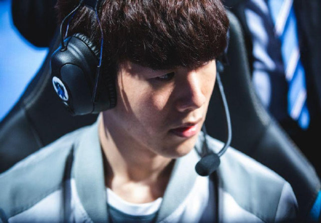 并更多采取 并更多采取