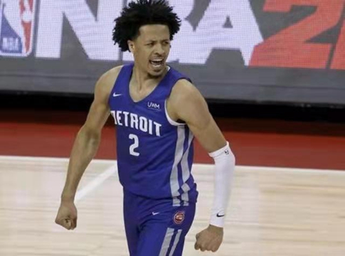 赛中继续努 赛中继续努