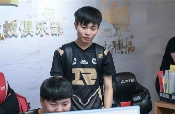 是续约谈判 是续约谈判