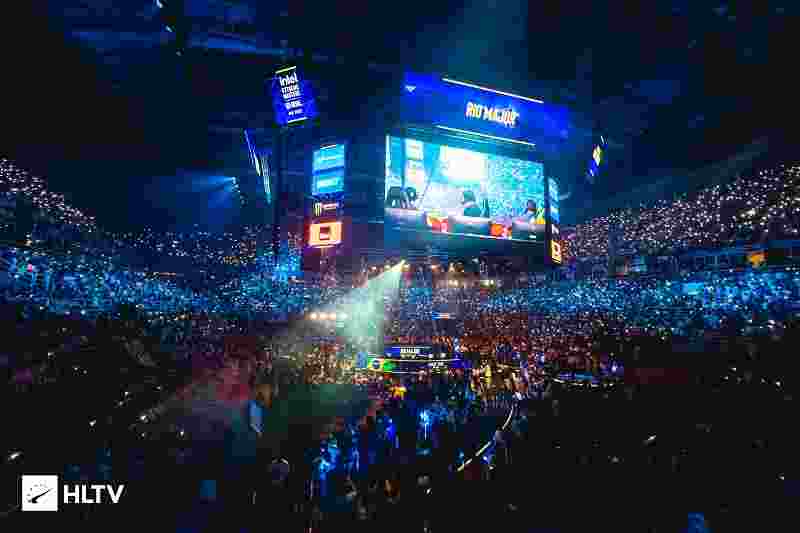 不掉队也不 不掉队也不